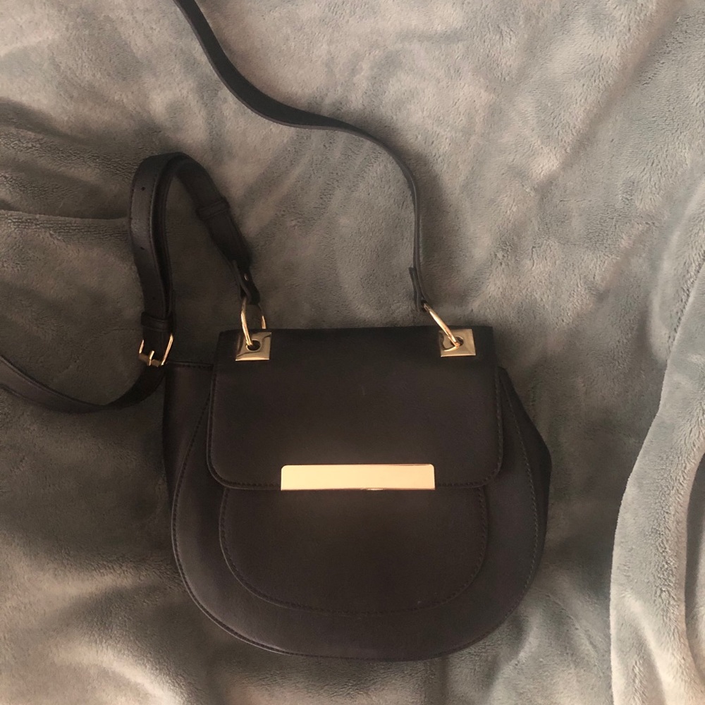 Mossimo Black and gold purse from target!